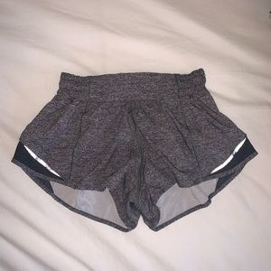Lululemon hottie hot shorts 2.5” inseam